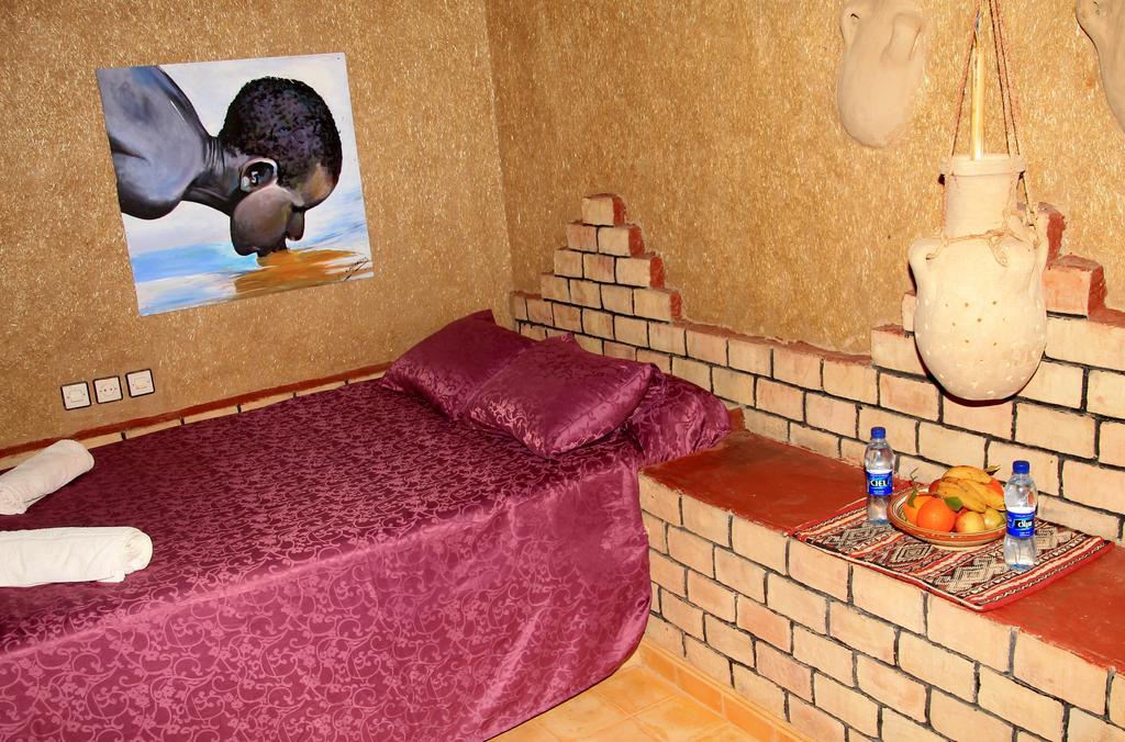 La Gazelle Bleue Hotell Merzouga Rum bild